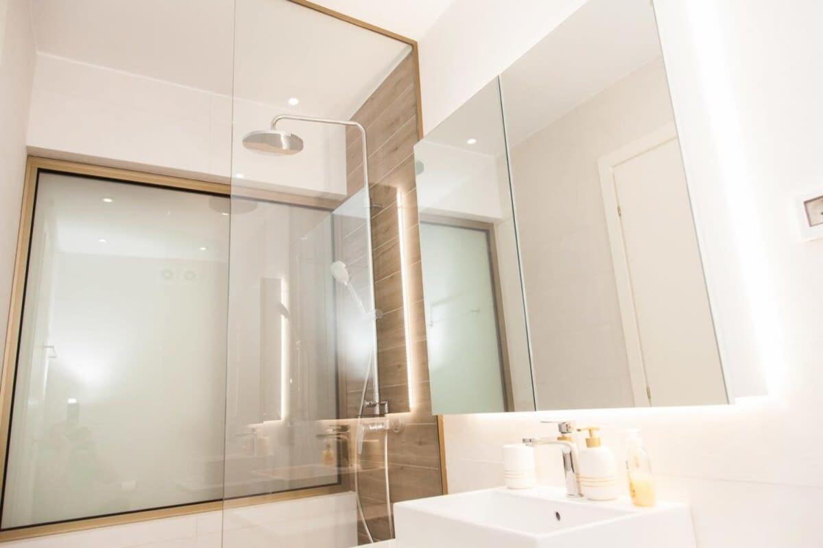 Comfortable 2 Bd Apt Near Sintagma Square أثينا المظهر الخارجي الصورة